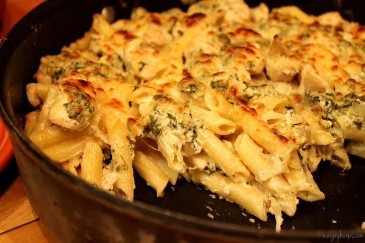 La Terra Fina Spinach Artichoke Dip Chicken Skillet