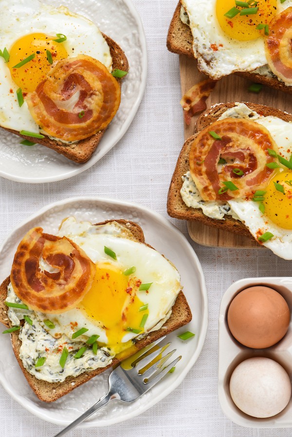 Spinach and Parmesan Toast With Pancetta & Egg