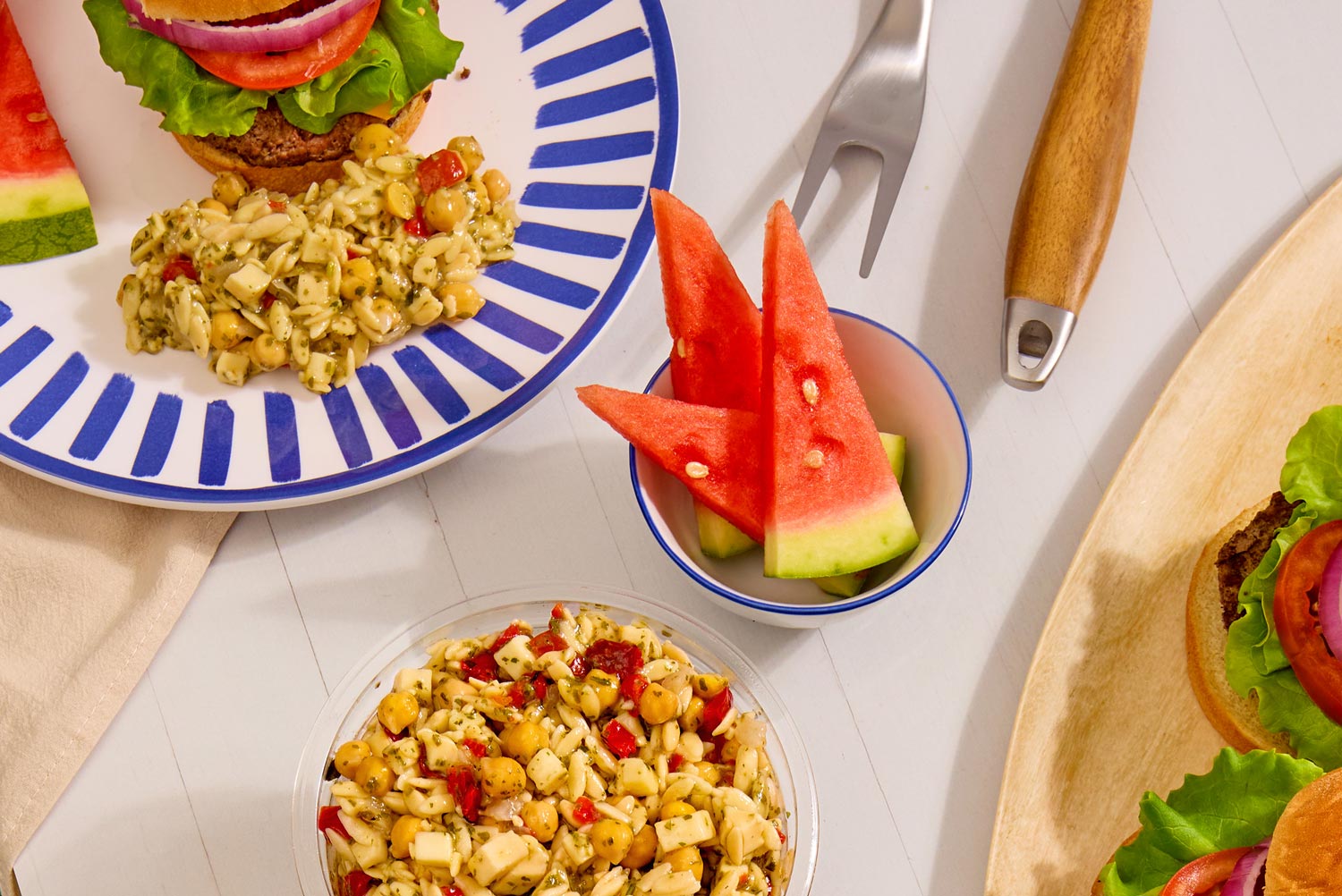 orzo salad with burgers
